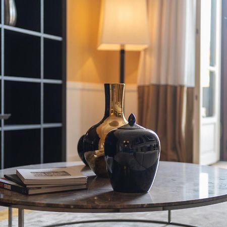Palazzo Nana Suites & Apartments Napoli Bagian luar foto
