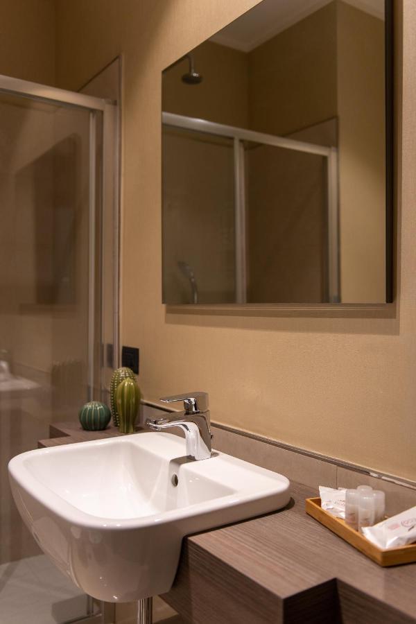 Palazzo Nana Suites & Apartments Napoli Bagian luar foto