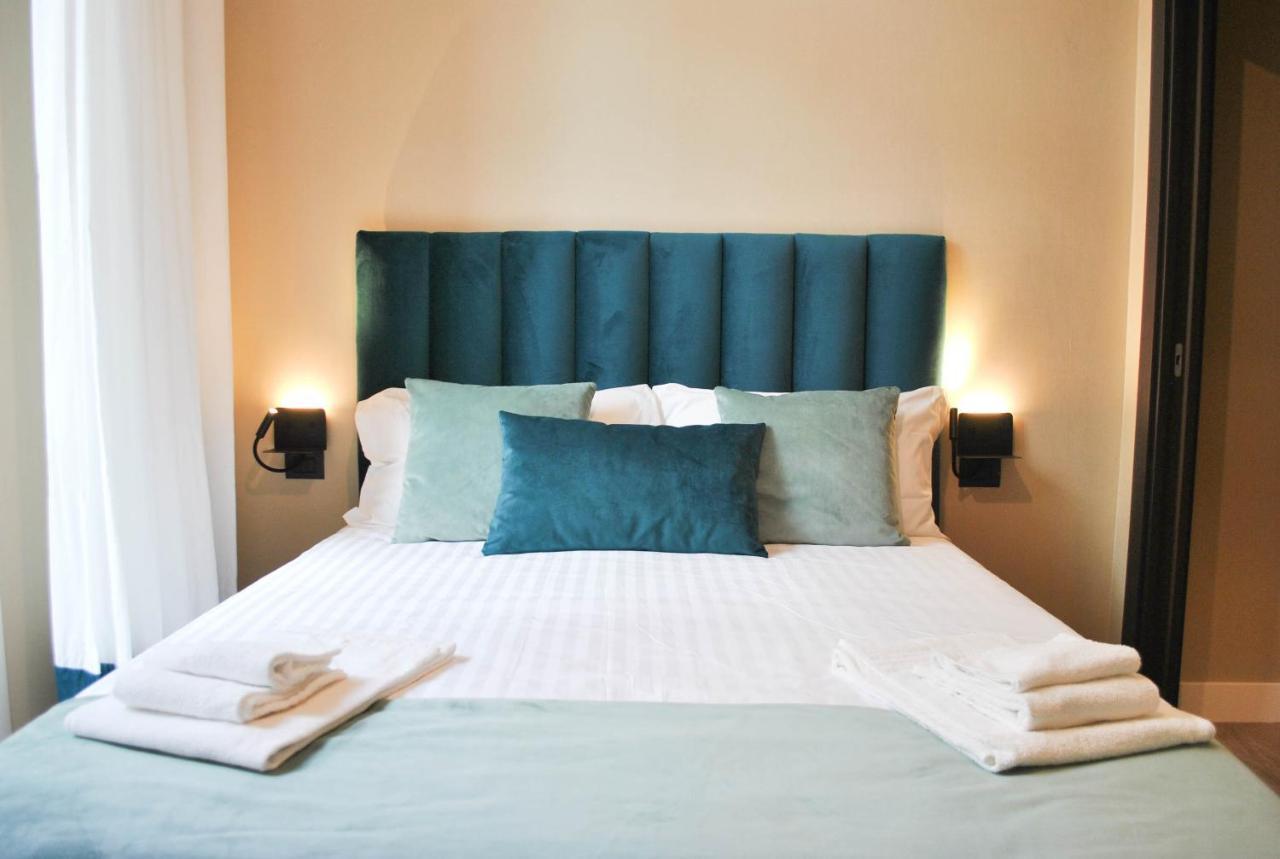Palazzo Nana Suites & Apartments Napoli Bagian luar foto