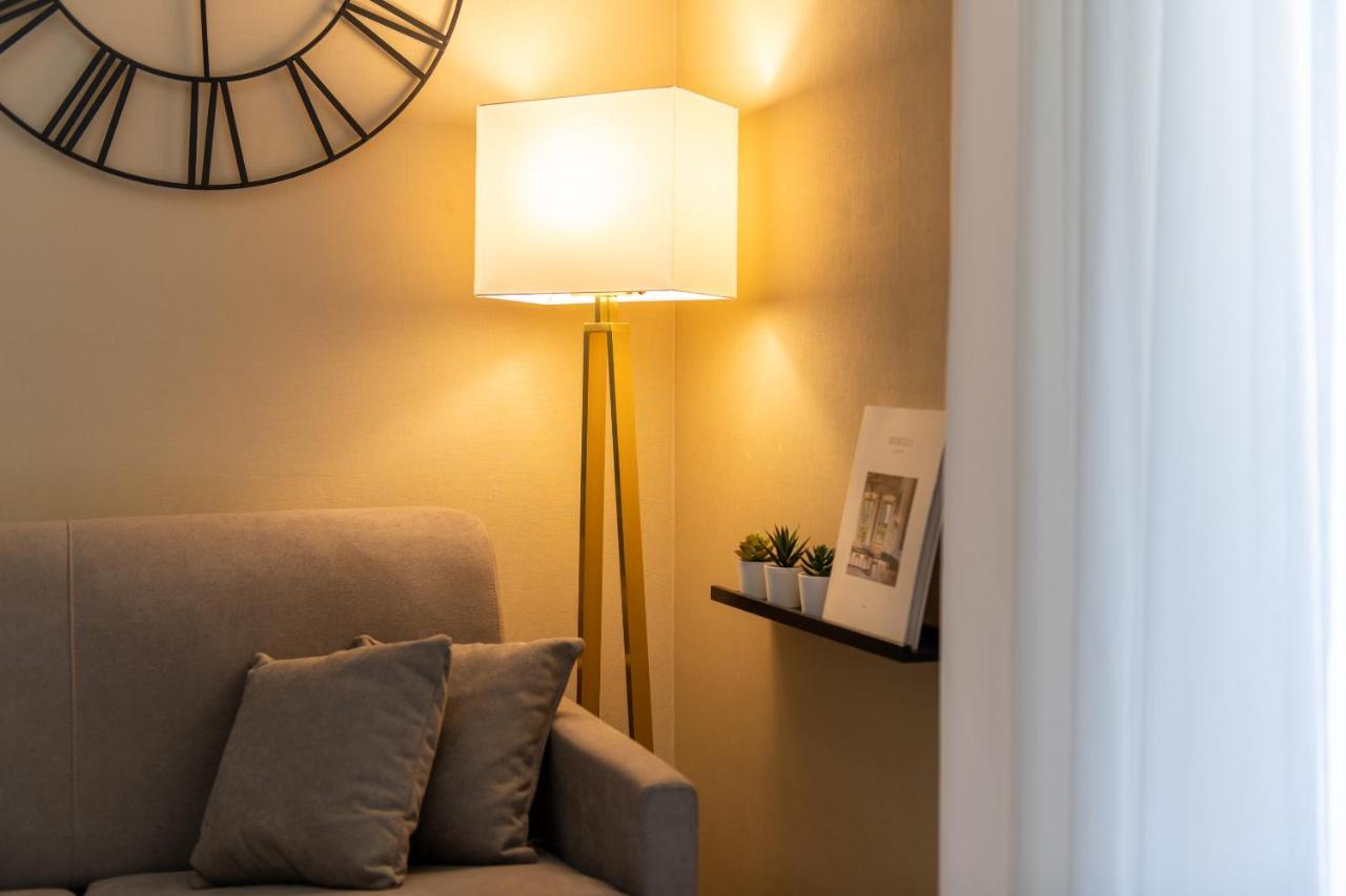 Palazzo Nana Suites & Apartments Napoli Bagian luar foto